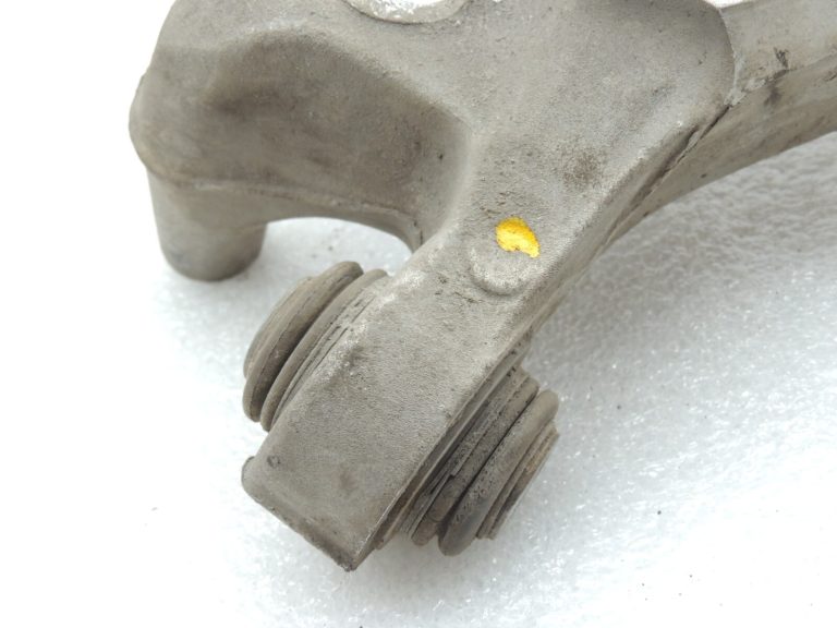 Opel Insignia B Aizmugurējā kreisā riteņa gultņa korpuss 22949387 84454536
