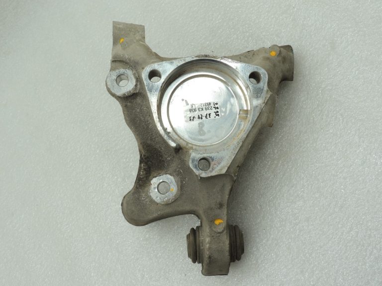 Opel Insignia B Aizmugurējā kreisā riteņa gultņa korpuss 22949387 84454536
