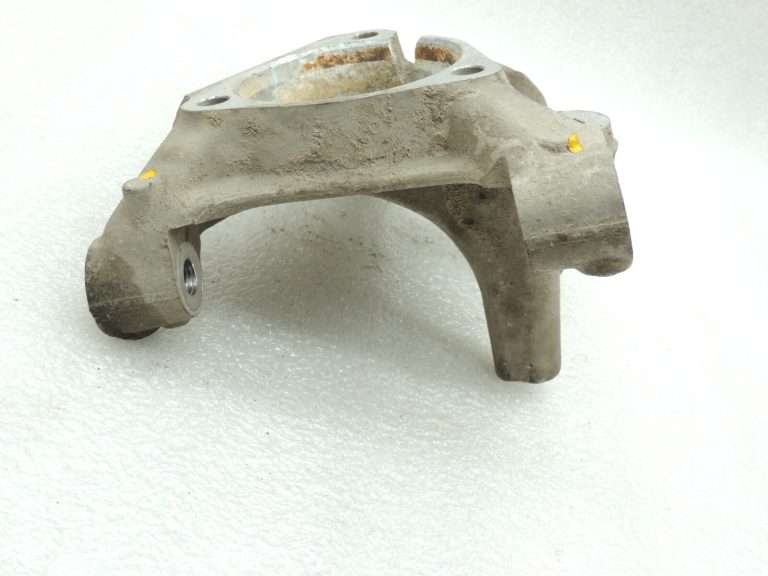 Opel Insignia B Aizmugurējā kreisā riteņa gultņa korpuss 22949387 84454536