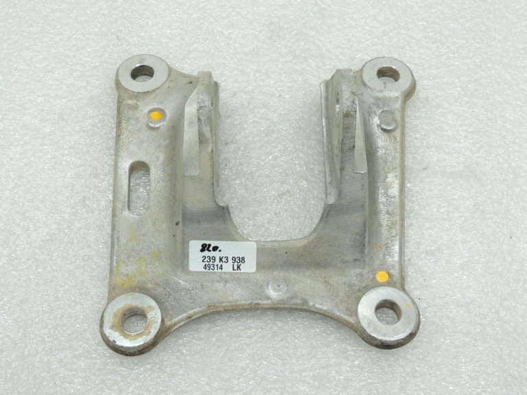Opel Insignia B Aizmugurējās sviras kronšteins, labais 22947238 YR00051680