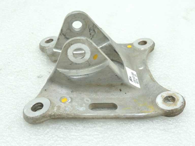 Opel Insignia B Aizmugurējās sviras kronšteins, labais 22947238 YR00051680