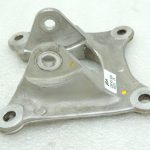 Opel Insignia B Aizmugurējās vadības sviras kronšteins, kreisais 22947237 YR00051580