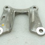 Opel Insignia B Aizmugurējās vadības sviras kronšteins, kreisais 22947237 YR00051580