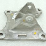 Opel Insignia B Aizmugurējās vadības sviras kronšteins, kreisais 22947237 YR00051580