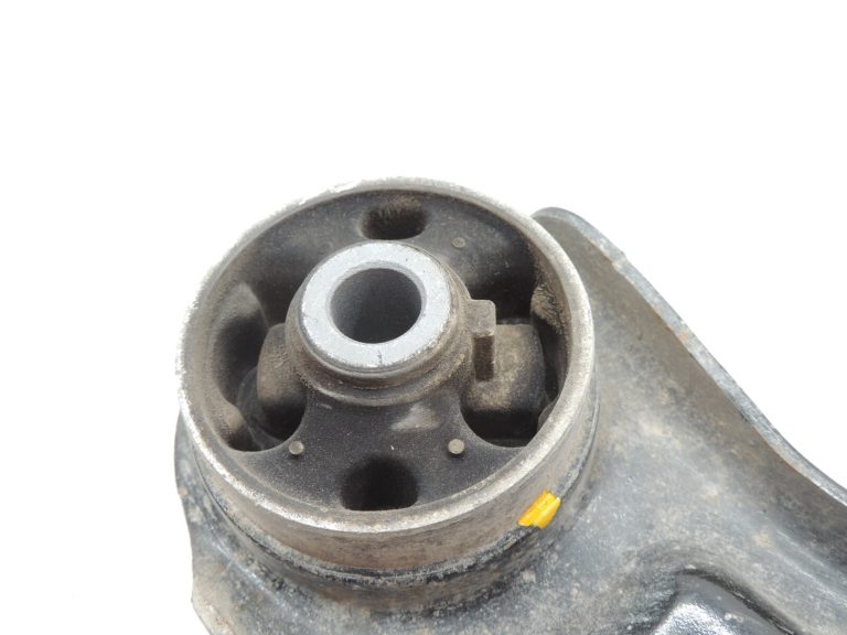Opel Insignia B Aizmugurējais sviras balsts kreisajā pusē 22947237 YR00051580