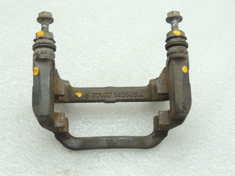 Opel Insignia B B bremžu suporta kronšteins aizmugurējais labais 13595925