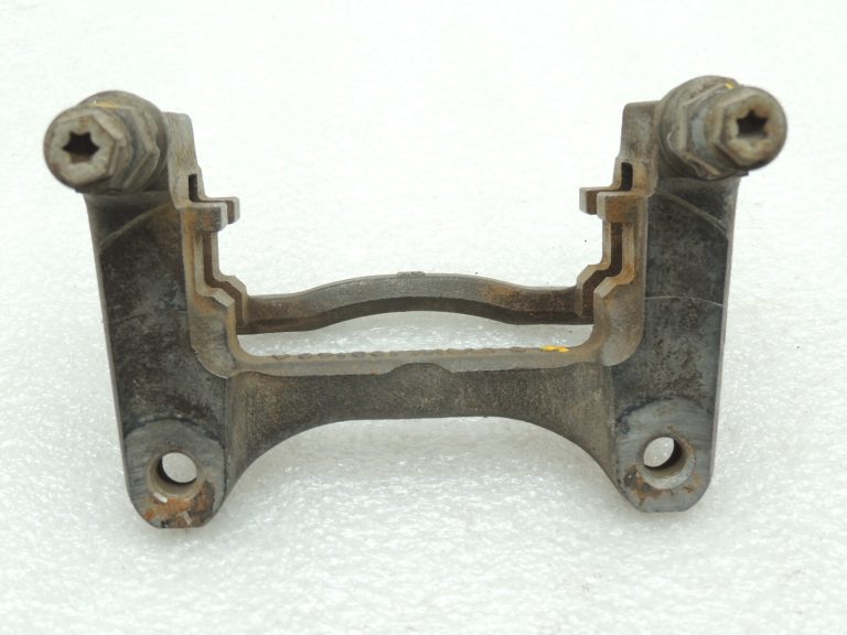 Opel Insignia B B bremžu suporta kronšteins aizmugurējais labais 13595925