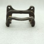 Opel Insignia B bremžu suporta kronšteins aizmugurējais kreisais 13595924