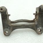 Opel Insignia B bremžu suporta kronšteins aizmugurējais kreisais 13595924