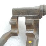 Opel Insignia B bremžu suporta kronšteins aizmugurējais kreisais 13595924