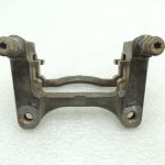 Opel Insignia B bremžu suporta kronšteins aizmugurējais kreisais 13595924
