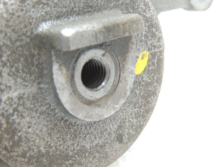 Opel Insignia B bremžu suports priekšējais labais 13514216 95526041 Bremžu suports priekšējais R