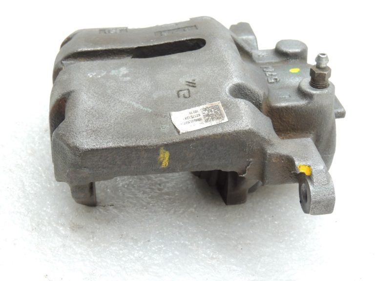 Opel Insignia B bremžu suports priekšējais kreisais 13514215 95526040 Bremžu suports priekšējais L