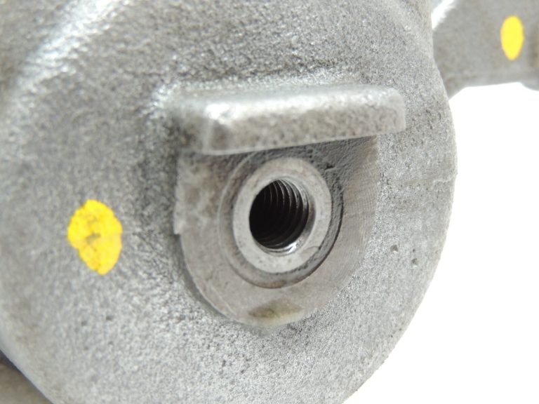 Opel Insignia B bremžu suports priekšējais kreisais 13514215 95526040 Bremžu suports priekšējais L
