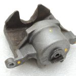 Opel Insignia B bremžu suports priekšējais kreisais 13514215 95526040 Bremžu suports priekšējais L