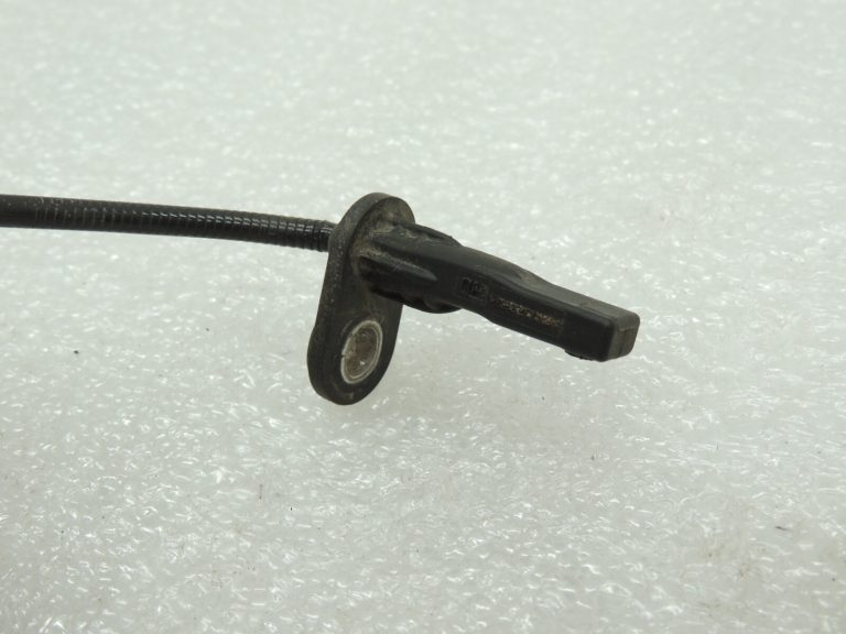 Opel Insignia B Priekšējais kreisais vai labais ABS sensors Riteņa ātruma sensors 84149055
