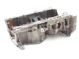 Nissan Qashqai J11 1.2 DIG-T benzīns HRA2DDT Eļļas tvertnes korpuss 1111000Q3B
