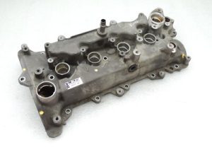Nissan Qashqai J11 1.2 DIG-T бензин HRA2DDT Крышка клапанов 1326400Q1B 13264-00Q1B