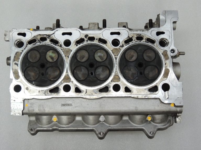 Lancia Thema II LX 3.0D EX cilindra galva labā 90352072F K68147256AA 68147256AA