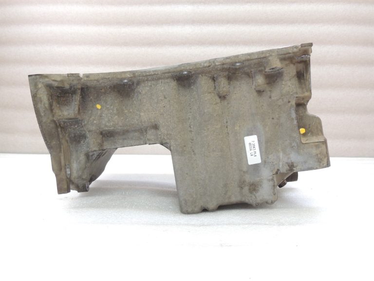 Toyota Yaris P13 1.5 16V 2NRFKE 82kw eļļas panna 121010Y100 12101-0Y100 eļļas panna