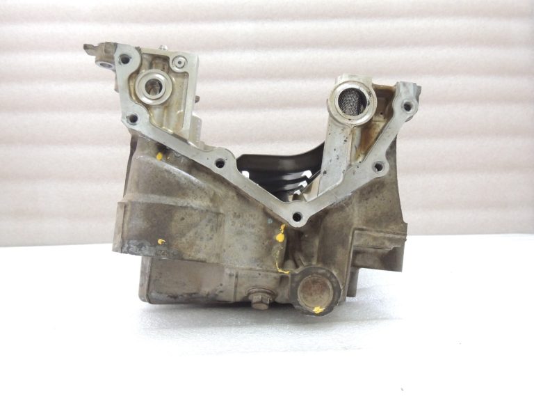 Toyota Yaris P13 1.5 16V 2NRFKE 82kw eļļas panna 121010Y100 12101-0Y100 eļļas panna