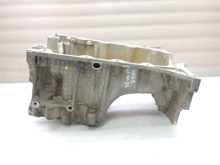 Toyota Yaris P13 1.5 16V 2NRFKE 82kw eļļas panna 121010Y100 12101-0Y100 eļļas panna