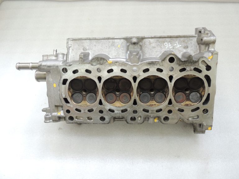 Toyota Yaris P13 1.5 16V 2NRFKE 82kw Cilindra galva 11101-49525 11101-49526