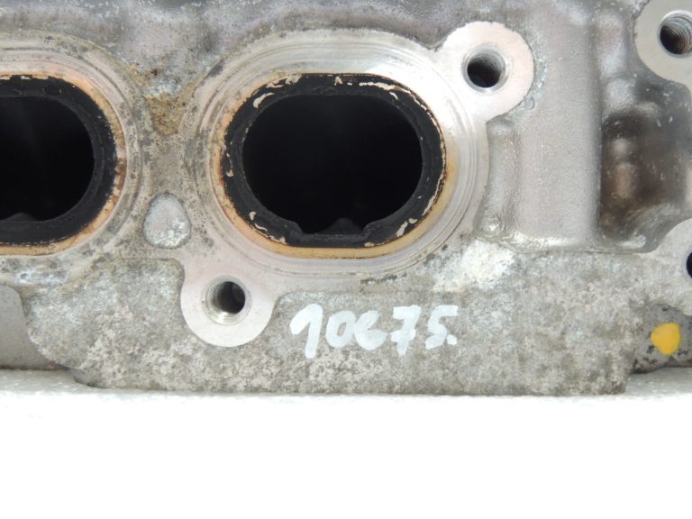 Toyota Yaris P13 1.5 16V 2NRFKE 82kw Cilindra galva 11101-49525 11101-49526