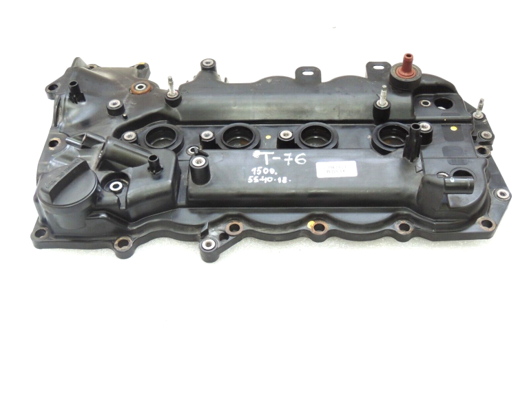 Toyota Yaris P13 1.5 16V 2NRFKE 82kw Vārstu vāks 11201-47170 Vārstu vāks