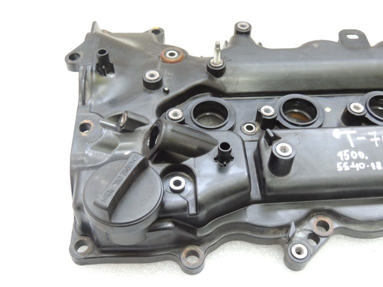 Toyota Yaris P13 1.5 16V 2NRFKE 82kw Vārstu vāks 11201-47170 Vārstu vāks