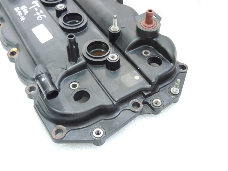 Toyota Yaris P13 1.5 16V 2NRFKE 82kw Vārstu vāks 11201-47170 Vārstu vāks