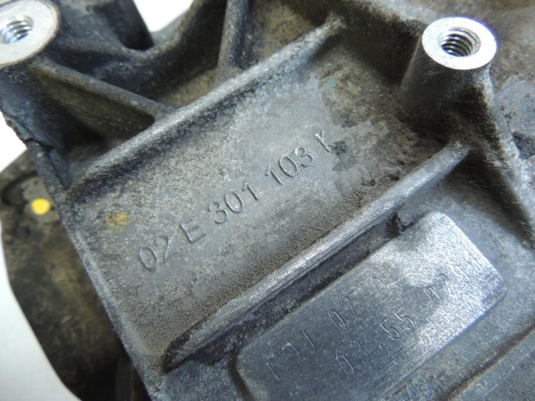 VAG Skoda VW DSG 6 PQJ DQ250 Sānu paneļa pārnesumkārbas korpuss 02E301103K