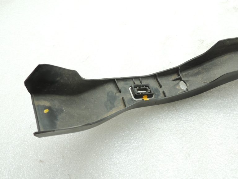 Alfa Romeo Giulietta 940 Apakšas caurules vāks priekšējais labais 51778442