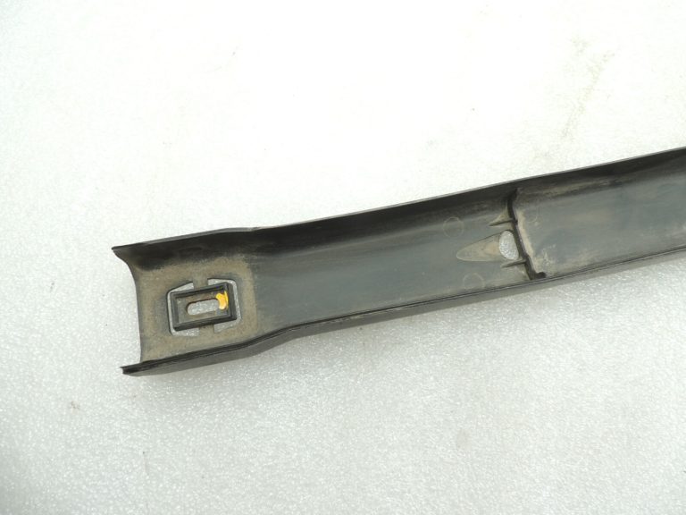 Alfa Romeo Giulietta 940 Aizmugurējais bremžu caurules vāks aizmugurējais kreisais 46811794