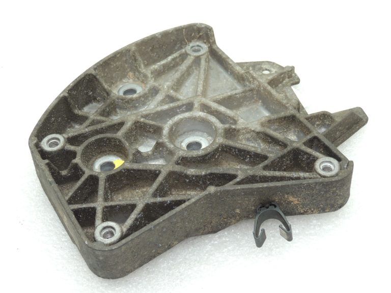 OEM Opel Zafira B 1.8i transmisijas stiprinājums 24410017