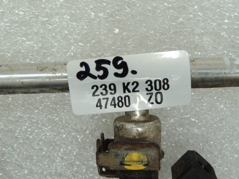 Opel Zafira B degvielas iesmidzinātājs 1.8 103 KW Z18XER 93185686 55353804