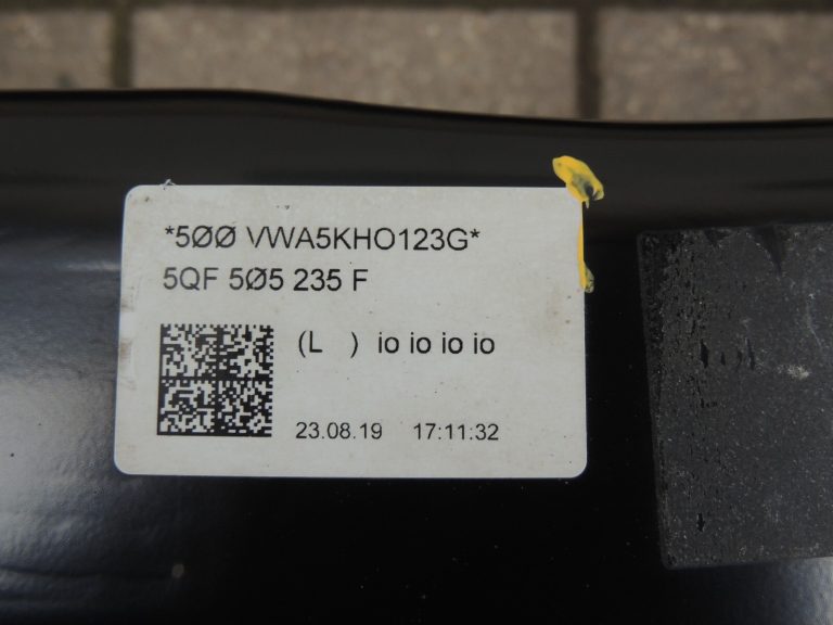 Skoda Kodiaq NS7 FWD aizmugurējās ass nesošās ass nesošās ass aizmugurējais apakšrāmis 5QF505235F