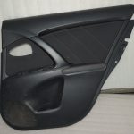 Toyota Avensis T27 durvju panelis FE40 melns aizmugurējais labais 6763005C40C1