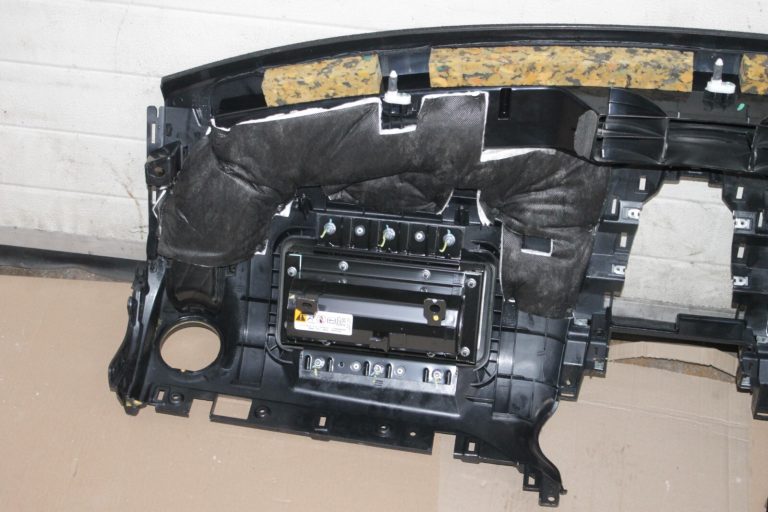 Opel Antara Facelift instrumentu panelis ar drošības moduli 22747860, 94536387