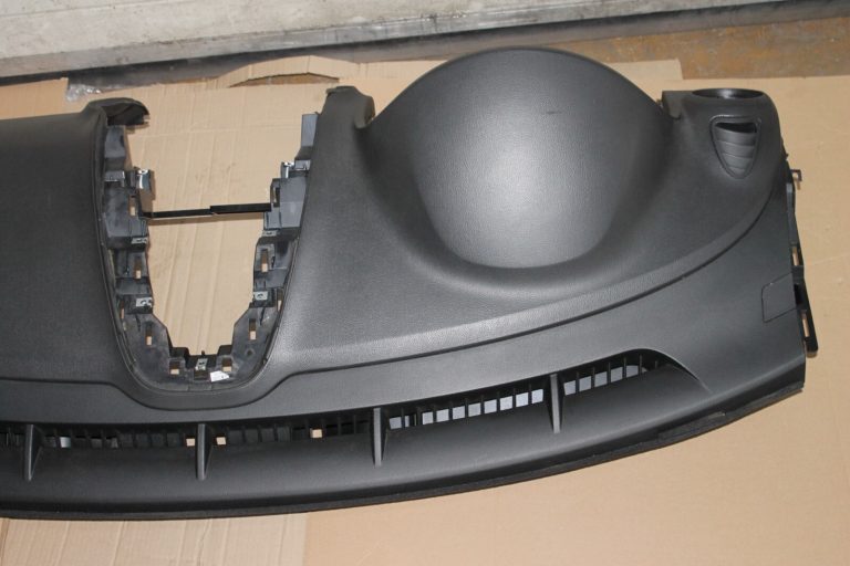 Opel Antara Facelift instrumentu panelis ar drošības moduli 22747860, 94536387