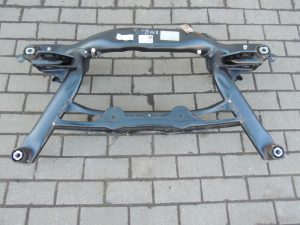 Škoda Superb III B8 3V Kombi 4x4 Aizmugurējās ass balsts Aizmugurējā ass 5Q0505235J