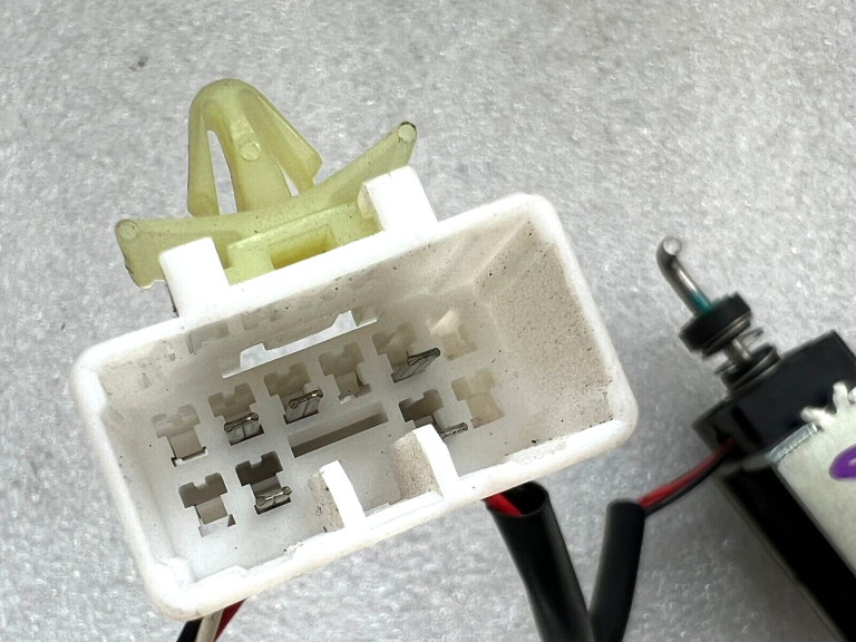 Chevrolet Captiva automātiskās pārslēgšanas vārstu solenoīda vārsts ar vadības bloku