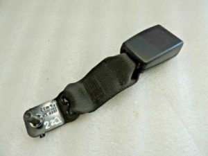 Chevrolet Orlando rear left seatbelt buckle Buckle rear left 13310117