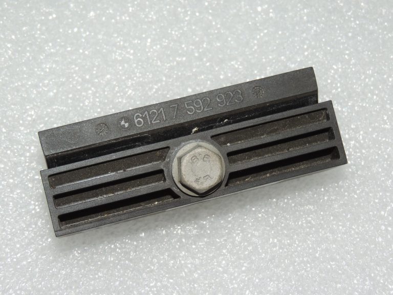 BMW F07 F07 F10 F11 F06 F06 F12 F13 Akumulatora turētājs 61217592923 7592923