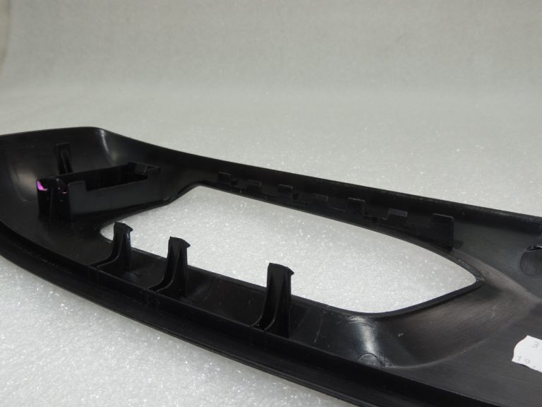 BMW F07 F07 F10 F11 F01 F02 F03 Sēdekļa pārvalks priekšējais labais 52107318974 7318974