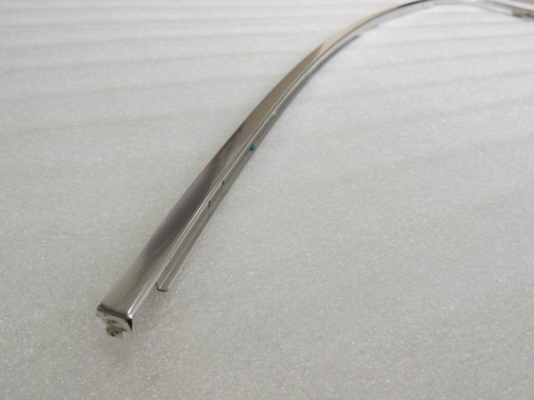 BMW F10 loga rāmis augšējais durvju rāmis hromēts aizmugurējais kreisais 51357182299 7182299