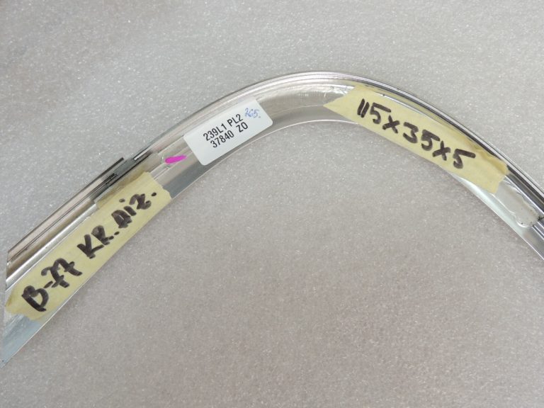 BMW F10 loga rāmis augšējais durvju rāmis hromēts aizmugurējais kreisais 51357182299 7182299