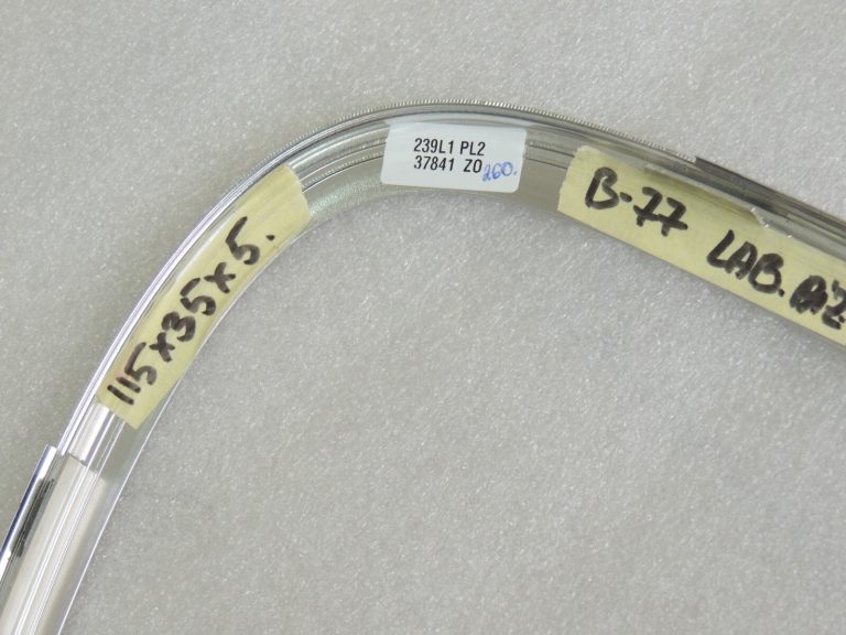 BMW F10 loga rāmis augšējais durvju rāmis hromēts aizmugurējais labais 51357182300 7182300