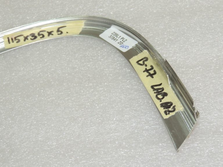 BMW F10 loga rāmis augšējais durvju rāmis hromēts aizmugurējais labais 51357182300 7182300