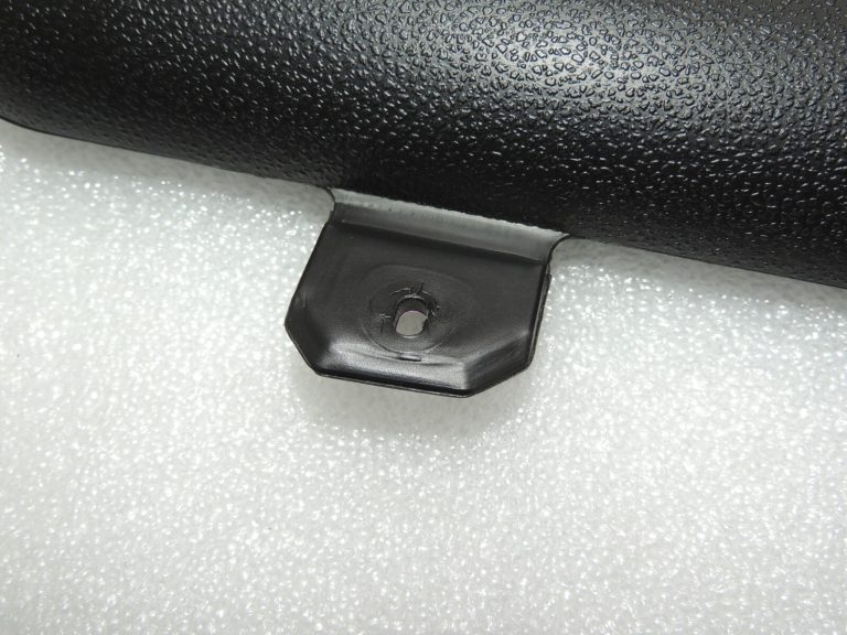 BMW 5. sērijas F10 F18 aizmugurējo durvju instrumentu kaste 6788803 6788804